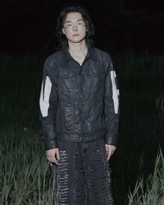 YOONSEONG OUTSIDE PETER