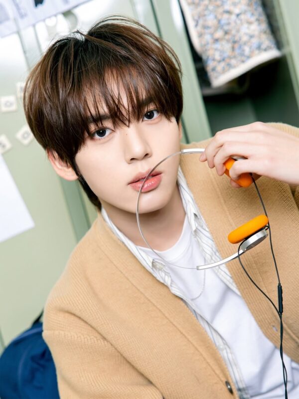 HAN YUJIN AND2BLE 26SS COLLECTION