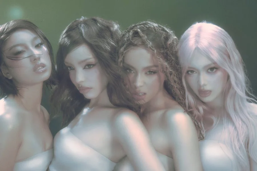 GIRLSET "Tweak" Concept Photo